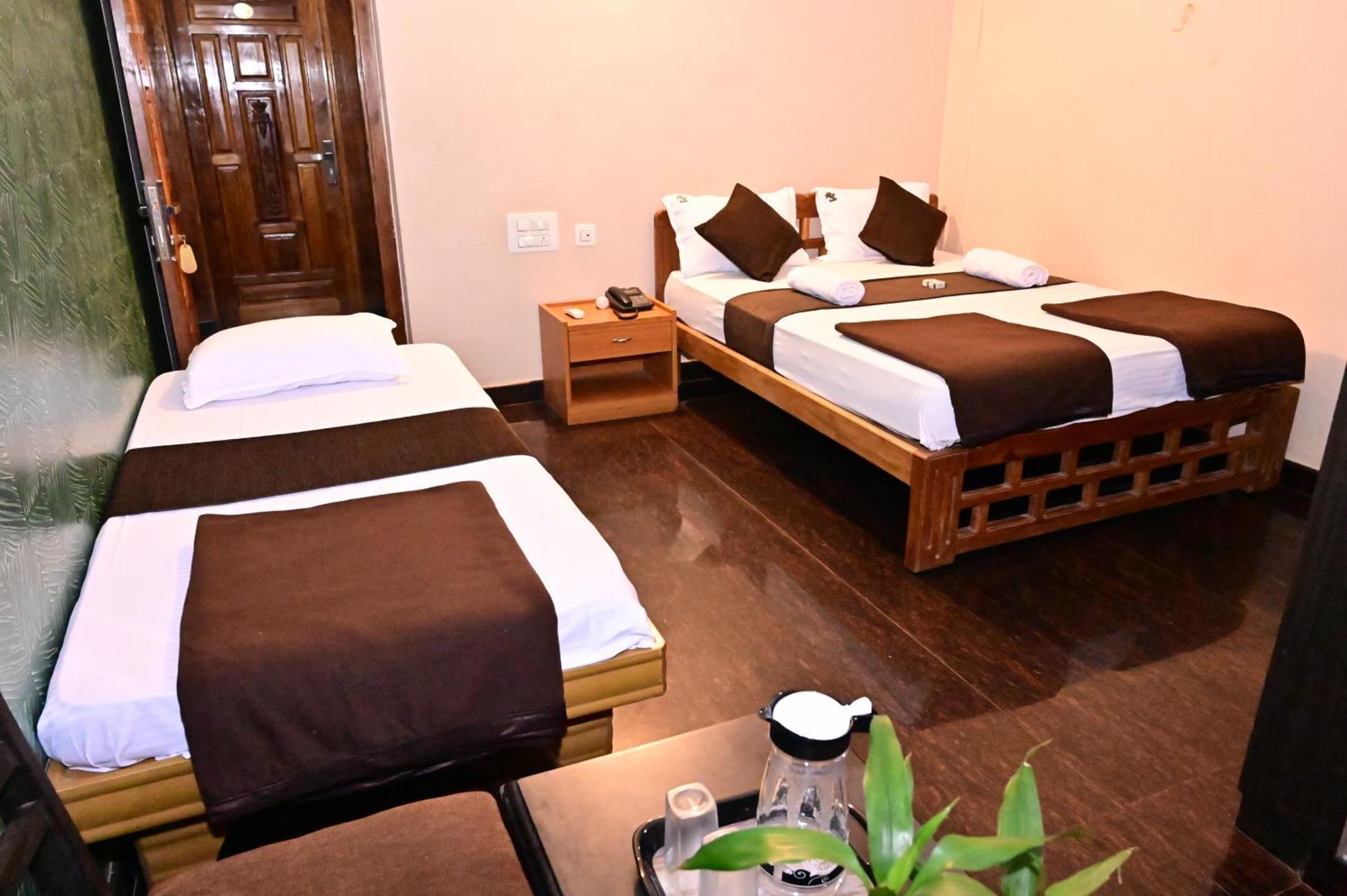 Jaya Paradise Māvalli Buitenkant foto