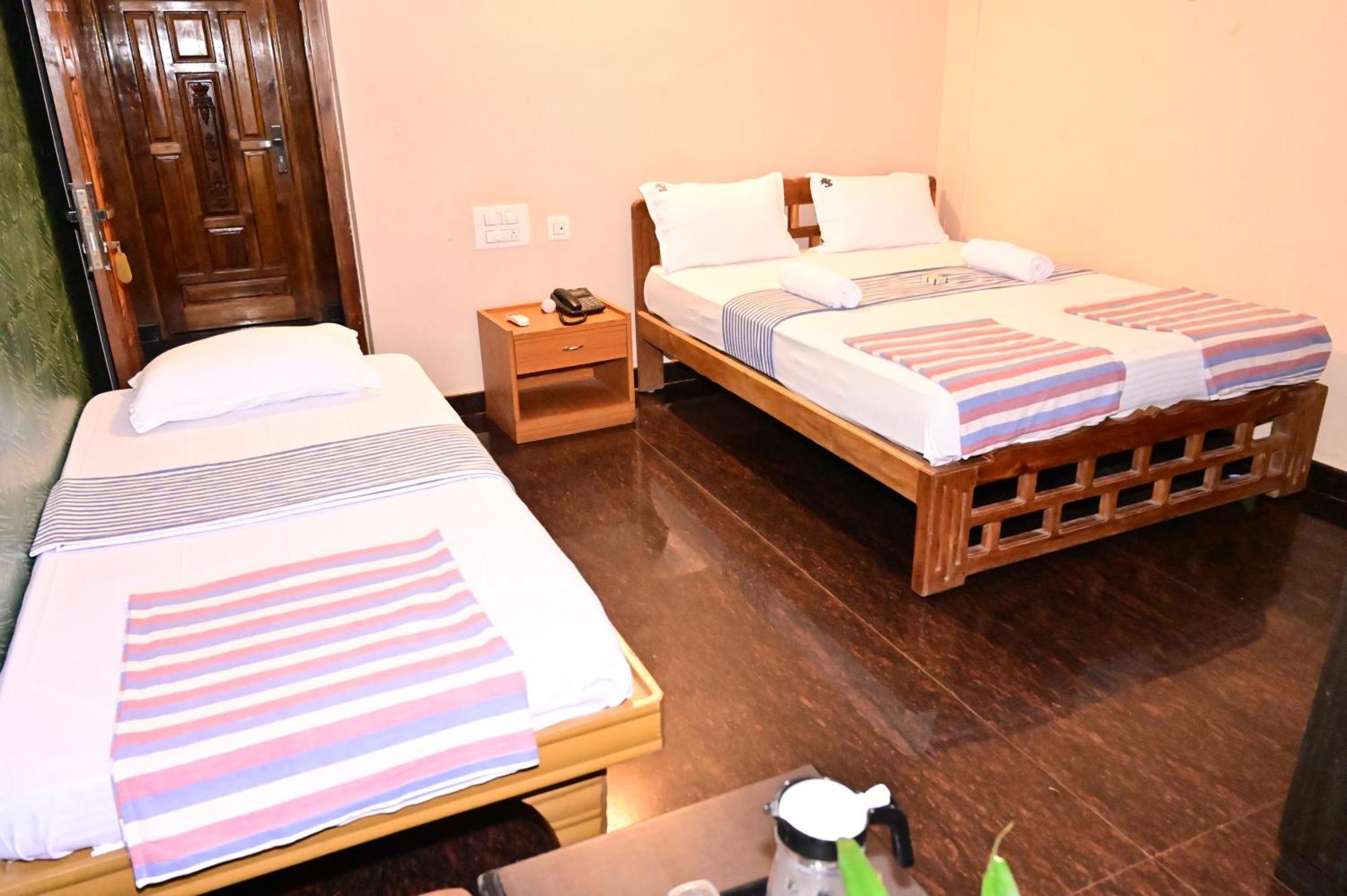 Jaya Paradise Māvalli Buitenkant foto