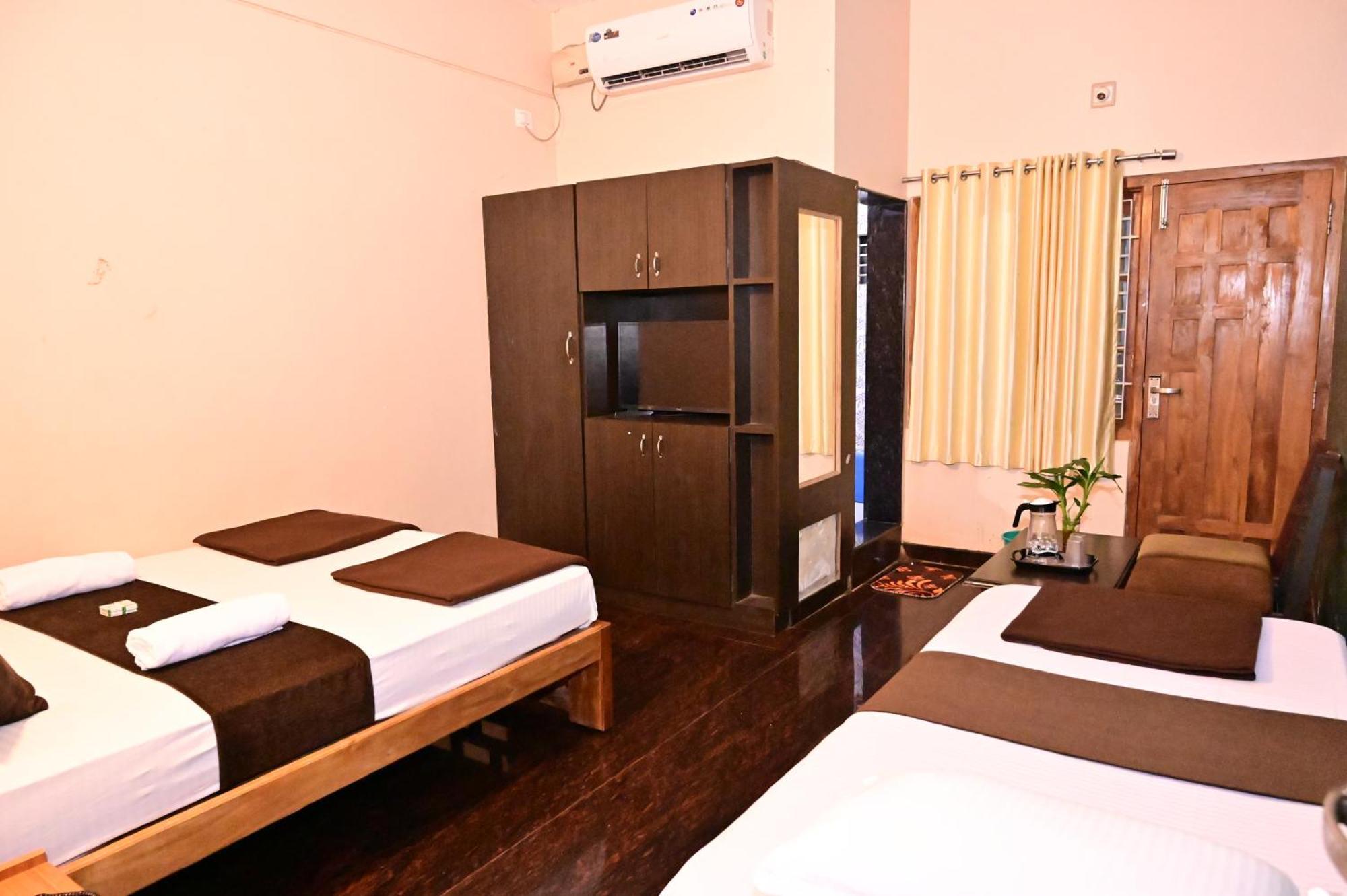 Jaya Paradise Māvalli Buitenkant foto
