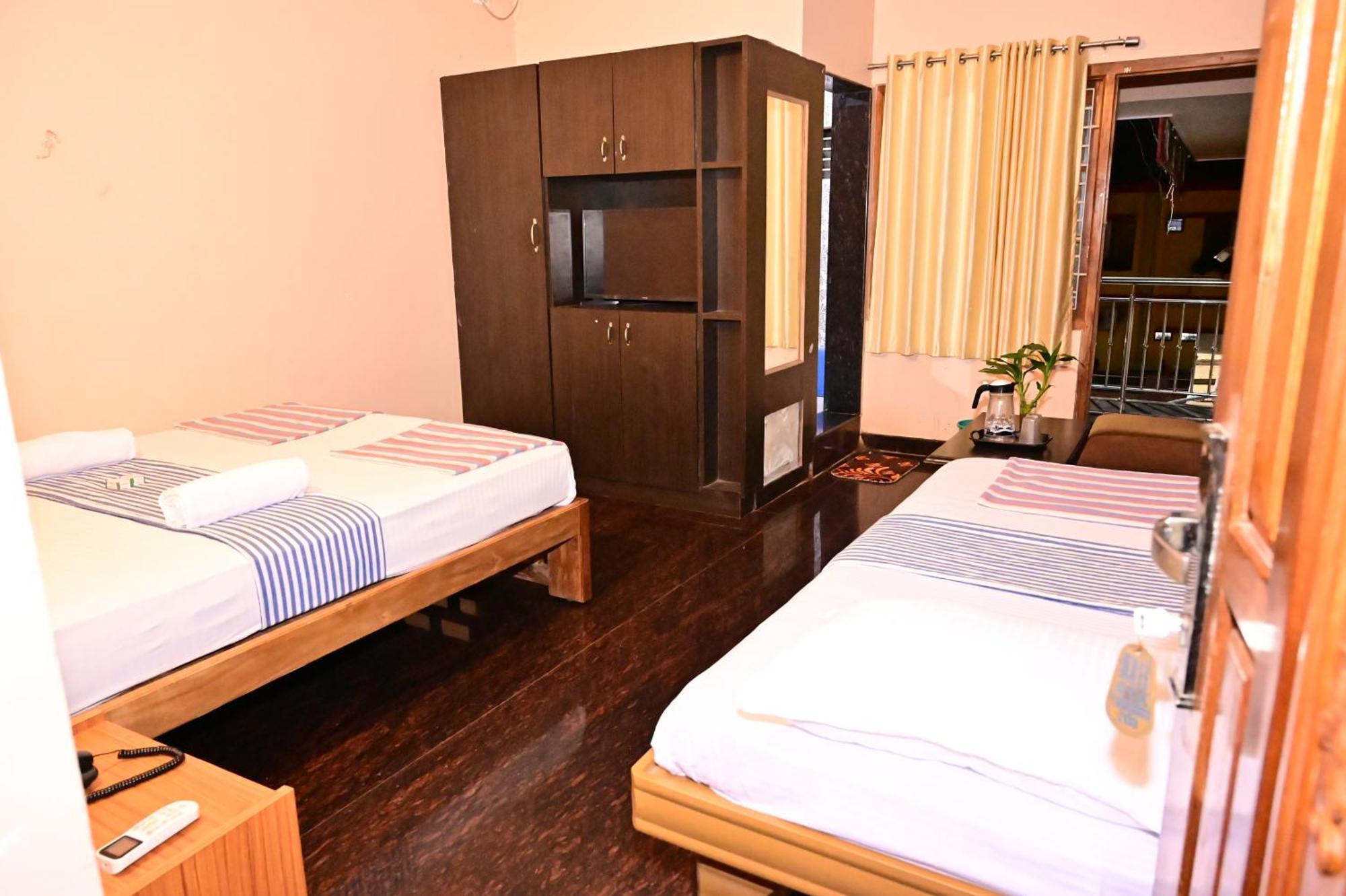 Jaya Paradise Māvalli Buitenkant foto